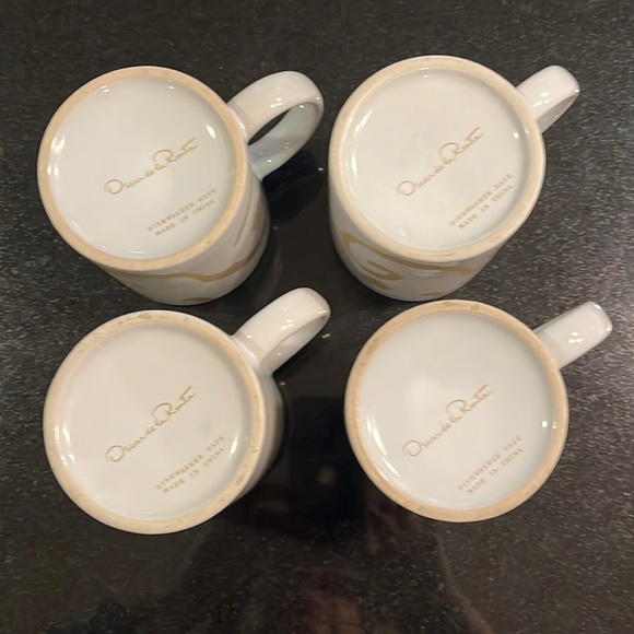 Oscar de la Renta Coffee Mugs. Gold and White designer swirls. Set of 4. - Picture 5 of 9